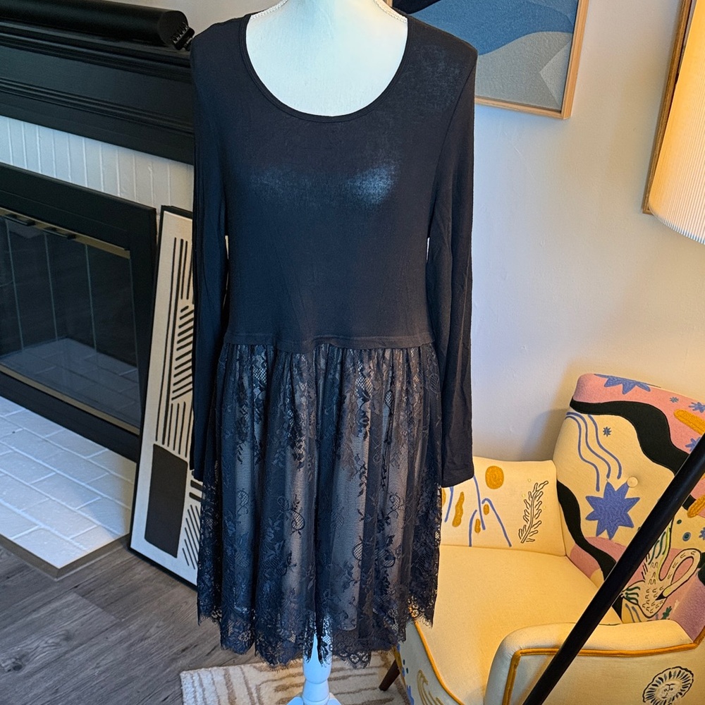 Elegant Black Lace Dress
